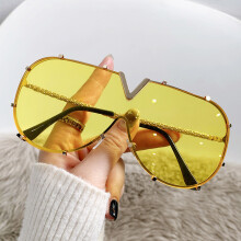 (GoldFrameYellow)V8 anspruchsvolle quadratische Metall-Sonnenbrille mit Verlaufsgläsern für Mode und Sonnenschutz