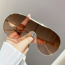 (GoldFrameTeaPink)Klassische Pilotensonnenbrille aus Metall mit UV400-Schutz für Reisen und Aktivitäten Outdoor