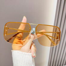 (GoldFrameClearTea)Sommerliche stilvolle Pilotensonnenbrille aus Metall mit UV400-Gläsern für Party und Reisen