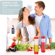 16 Oz Inverted Plastic Squeeze Bottles, Refillable Tip Large Valve Dispenser Condiment Squeeze Bottle for Sauces Ketchup