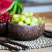 12x Coconut Bowls and Wooden Spoons for Serving Noodle,Pasta,Smoothie,Porridge,Handicraft Decoration Coconut Shell Bowl