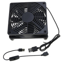 Kompakt 120 mm køleblæser med USB-tilslutning til elektronik, serverracks, netværksskabe og overophedning af bærbare computere.