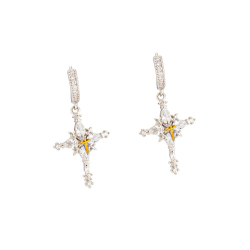 Boucles d'oreilles en forme de croix sur le thème de l'hiver, en