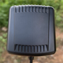 Antenne GNSS GPS BD GLONASS pour Galileo 4 en 1 Test de Conduite RTK de Haute Précision Machines Agricoles Véhicules