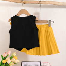 Girls Yellow Sleeveless Vest and Pleated Skirt Set Size 3-4T
