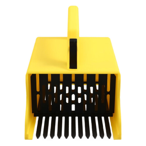 Berry Picker with Comb for Fast Berry Harvesting, Ergonomic Comfortable Grip, Durable Plastic Tool