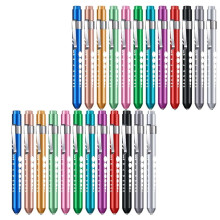 Paquete de 24 Bolígrafos Luminosos Reutilizables C para Enfermera con Indicador de Pupila, Accesorios Coloridos para Enfermera con Clip de Bolsillo
