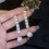 Boucles d'oreilles à pompons longs avec perles et zircon en 4