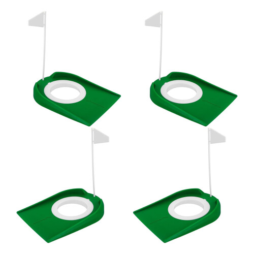La pratique complète du putting comprend un-drapeau blanc vert
