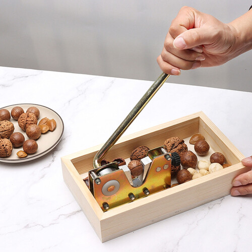 Professional Walnuts Opener With-Small box Old style cannot be 1