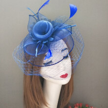 Cappelli fascinator da donna, cappello da cerimonia con fiocco in rete, strass e piume, ideale per matrimoni, tea party e derby, elegante copricapo