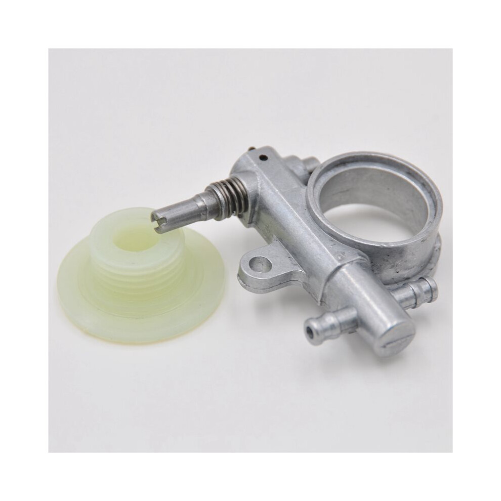 8Set 2500/3800 Chainsaw Spare Parts Chainsaw Oil Pump With Worm Drive Gear Fit For Chain Saw 25Cc/38Cc 6031123105727