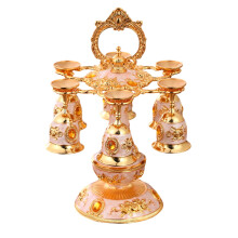 Verfijnde wijnschenker en bekercollectie Wijnbeker-Gouden Wit