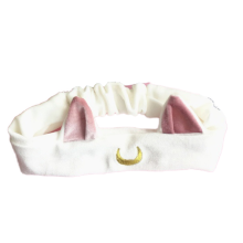 Comfortabele elastische haarband om het haar vast te zetten, ideaal voor het wassen van het gezicht en het aanbrengen van make-up. Gemaakt van zacht
