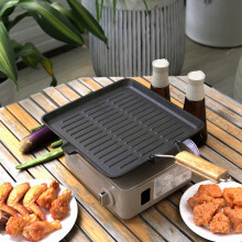 Garden Sanctuary 28cm Cast Iron Square Striped Frying Pan - Foldable Wooden Handle, Ideal for Indoor & Outdoor Grilling