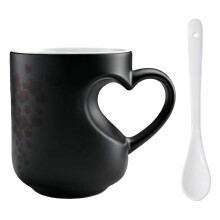 Belle tasse à thé en céramique de forme de coeur 350ML qui