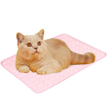 Tapis rafraîchissant pour chien TETOU, surface absorbante et rafraîchissante pour l'été, matériaux sûrs pour les petits, moyens et grands