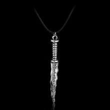 Nuova collana con ciondolo a forma di pugnale di Tremotino - Design ispirato a Biancaneve e i sette nani per donna e uomo