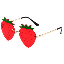 Óculos de Sol em Formato de Morango Vermelho de 5,71 polegadas - Design Inovador de Frutas para Festas, Ideal para Crianças e Adultos