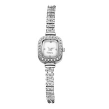 Vierkante horloges voor dames: bling analoog quartz horloge met diamanten kast, casual armband, perfect cadeau.
