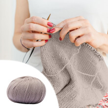 Premium Merino Cashmere Wool Yarn, Medium-Coarse, Soft & Warm – Versatile for Knitting Scarves, Hats, Overcoats, DIY & Travel – Multiple Colors