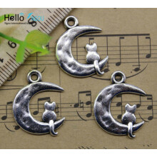 Wholesale retro style A cat on the moon alloy charms pendant DIY 23x18mm-ancient silver-100pcs