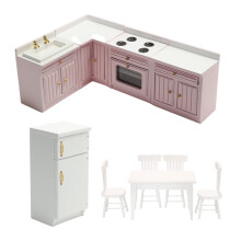 Dockhus i trä, miniatyrkök och bänkskiva, set i skala 1/12 för miniatyrentusiaster