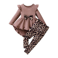 Småbarnsbabyjenteklær høstvinterantrekk spedbarnsjente langermet rysjegenser topp leopardprint leggings bukser sett khaki5 år