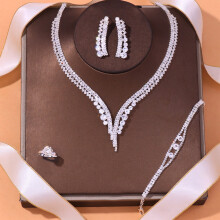 Floral Wedding Jewelry Set for Women: Necklace, Dangle Earrings, Bracelet & Ring – Shiny Rhinestone Bridal/Bridesmaid Set