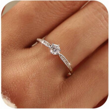 Ladies' Sterling Silver Gold-Plated Round-Cut Moissanite Promise Ring Classic Timeless Bridal Wedding Ring Jewelry Gift for Your Wife
