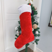 22" Plush Red Christmas Stockings – Vintage Red/White, Compatible with Fireplace Hanging, Holiday Decor & Gift Bags
