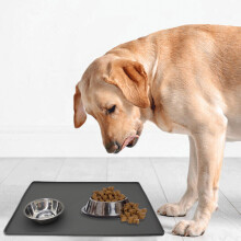 Alfombrilla impermeable para comida de mascotas, grande, de silicona, con bordes elevados y antideslizante, para perros, gatos y gatitos (café,