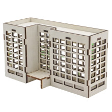 Apartamento de madeira em miniatura, modelo montado, paisagem de jardim, cenário de campo.