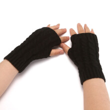 Winter Gloves for Women – Knitted Plush, Windproof, Warm & Thickened, Fingered/Fingerless, Black – Compatible with Cold Weather