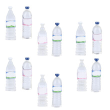 40 Stück Mini-Puppenhaus-Wasserflaschen-Set aus Resin, 4 Designs für Puppen