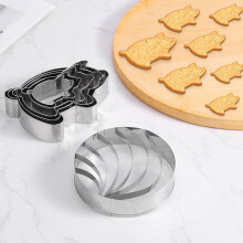6-Pcs Concha Cutter Set, Stainless Steel Mexican Bread Stamp Mold, Two-Sided, Compatible with Day of the Dead & Mexican Theme Parties