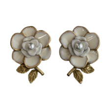 Vintage Fashionable High-End Women Earrings Retro White Enamel Camellia Earrings