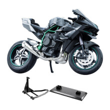 Modelo de motocicleta a escala 1:10, juguete resistente, decorativo, coleccionable, de simulación gris con soporte.