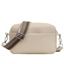 Női klasszikus crossbody táska műbőrből