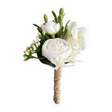 Kunstig rosenboutonniere til mænd – hvide stofroser, bryllup/brudgom/corsage, under $10 udsalg