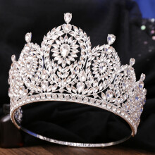 (1) Rhinestone Wedding Tiara for Cosplay & Balls