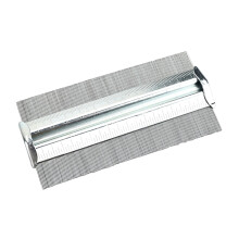 Ferramenta de medição de perfil metálico Contour-Gauge para copiar com precisão formas irregulares, ideal para soldagem e marcenaria.