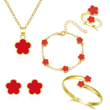 Conjunto de joias Clover: Colar feminino com pingente de trevo de quatro folhas em aço inoxidável banhado a ouro 18K, com design floral.