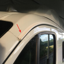 (TPE White) Car Roof J-Shaped Drip Edge Rail for Drainage