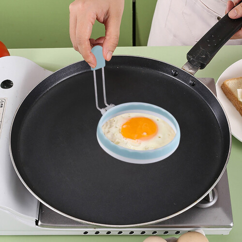 Silicone Egg Ring for Griddle, Reusable Omelette Ring Compatible with Nonstick Cookware 1