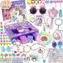 (B) Teeparty-Set aus Holz für Kinder – Spielzeug-Dessertset für Rollenspiele im Kindergarten und frühes Lernen