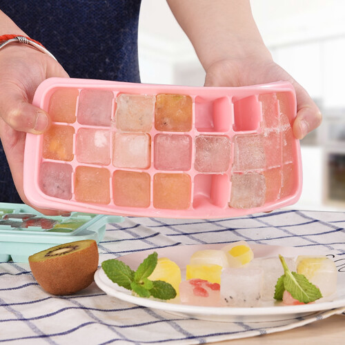 Ice Cube Tray,Ice Cube Tray Large Capacity with Cover Silicone 24 Grids Easy Release Ice Cube Trays Kitchen Tool 2