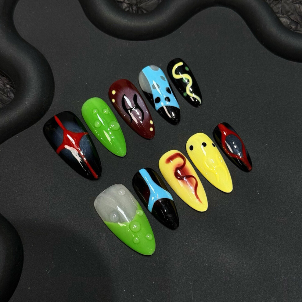 Reach-Tools (S) 10Pcs Almond Fake Nails - Graffiti Print, Odorless