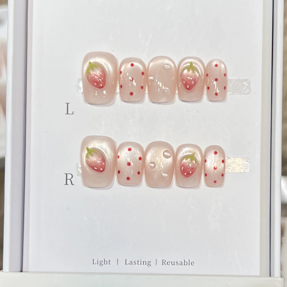 Reach-Tools (M) Strawberry Cat Eye Fake Nails - Durable & Comfortable