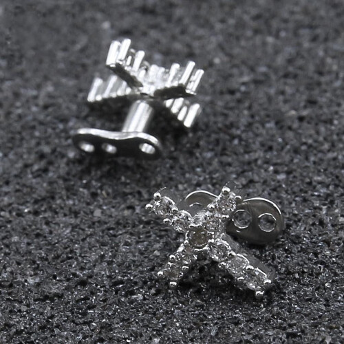 Microdermais com âncora dérmica em aço titânio e strass, com rosca interna de 1,2 mm (16G) 1